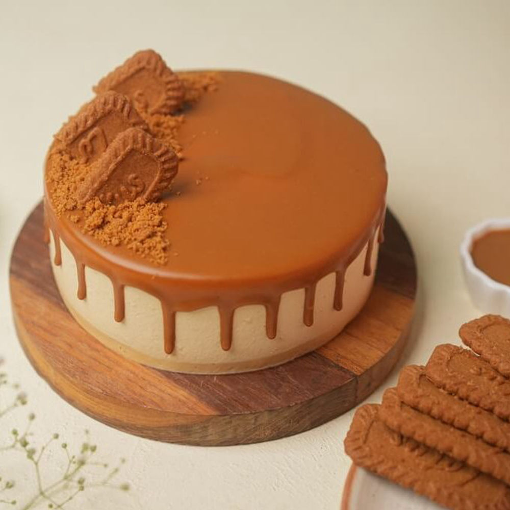 Lotus Biscoff Cake